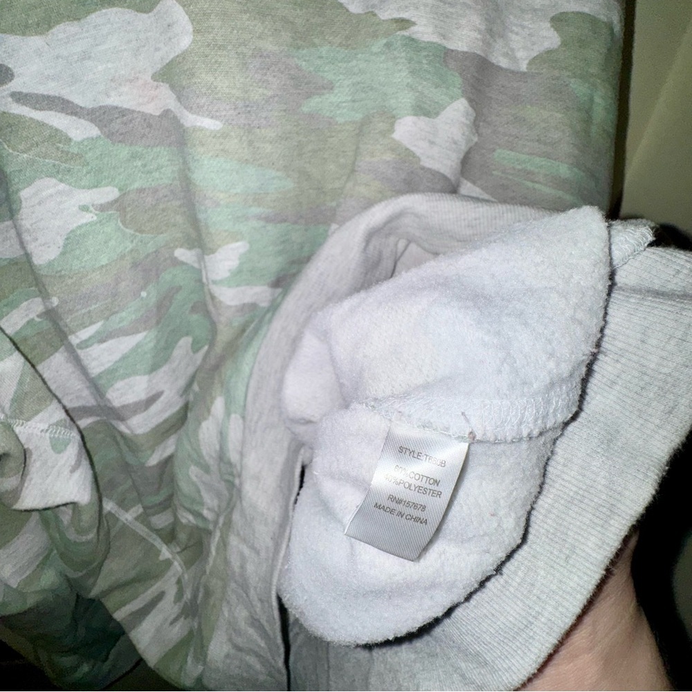 Reflex Women's Camouflage Sweatshirt - Green and Gray - Picture 5 of 8